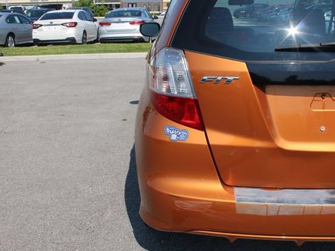Used 2011 Honda Fit Sport image 36