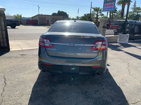 Used 2018 Ford Taurus SEL w/ Equipment Group 201A FWD image 6