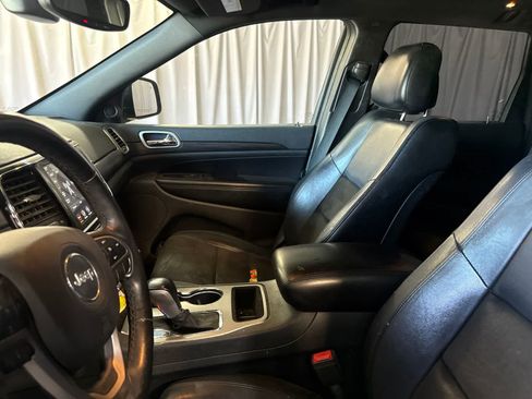 Used 2020 Jeep Grand Cherokee Altitude AWD/4WD image 20