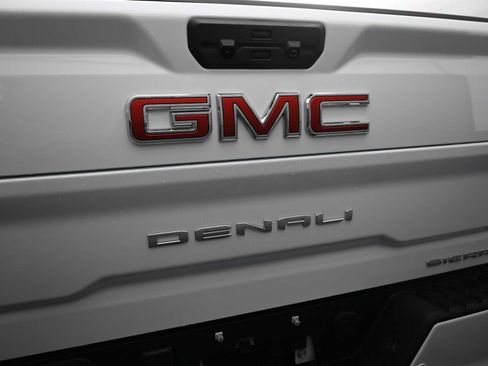 Used 2026 GMC Sierra 2500 Denali w/ Denali Reserve Package AWD/4WD image 7