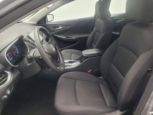 Used 2025 Chevrolet Malibu LT FWD image 17