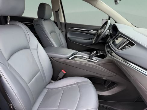 Used 2021 Buick Enclave Essence FWD image 27