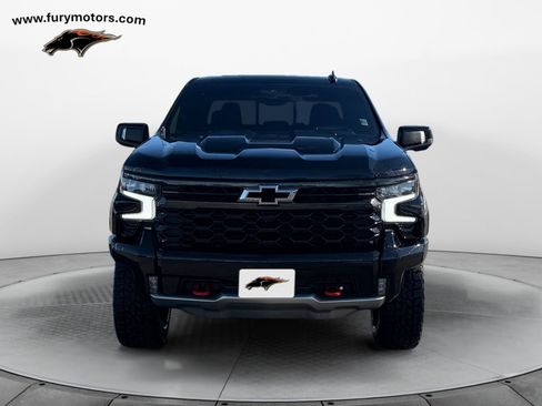Used 2024 Chevrolet Silverado 1500 ZR2 w/ Technology Package image 8