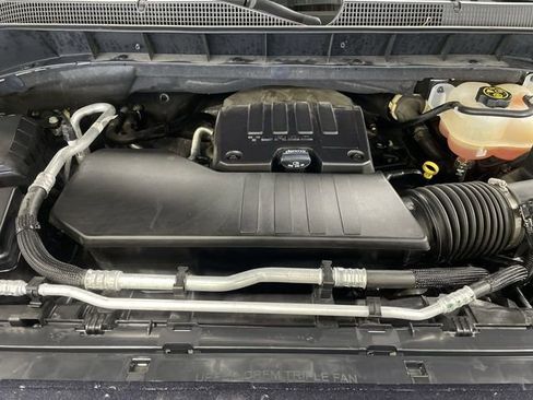 Used 2022 Chevrolet Silverado 1500 LT w/ Protection Package image 28