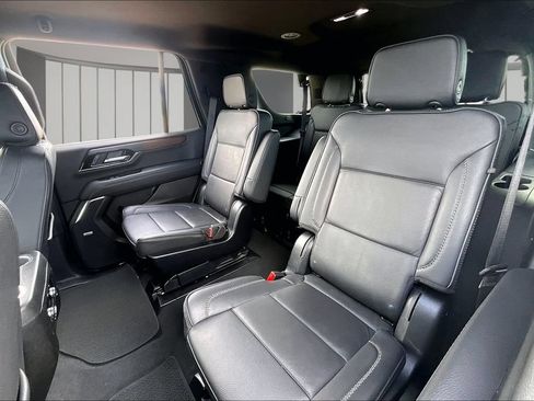 Used 2025 GMC Yukon Denali AWD/4WD image 27