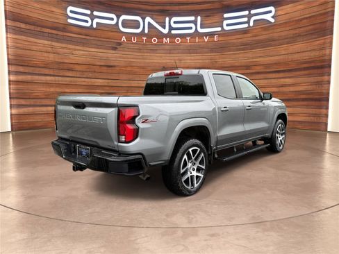 Used 2023 Chevrolet Colorado Z71 w/ Z71 Convenience Package 2 AWD/4WD image 7