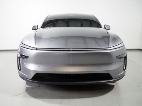 Used 2026 Tesla Model Y Long Range RWD image 58
