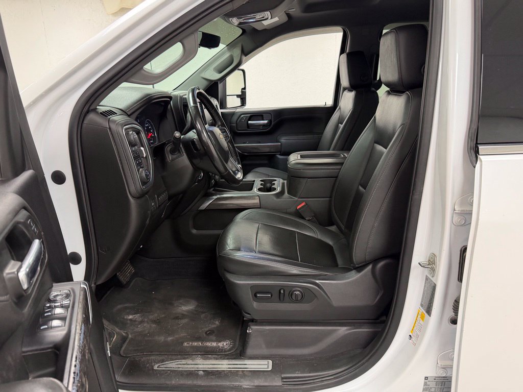 Used 2021 Chevrolet Silverado 3500 LTZ w/ LTZ Premium Package AWD/4WD image 18