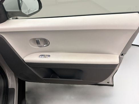 Used 2024 Hyundai Ioniq 5 SEL image 33