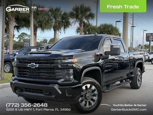 Used 2024 Chevrolet Silverado 2500 Custom w/ Custom Value Package image 1