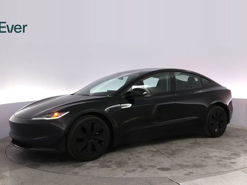 Used 2024 Tesla Model 3 Standard Range RWD image 18