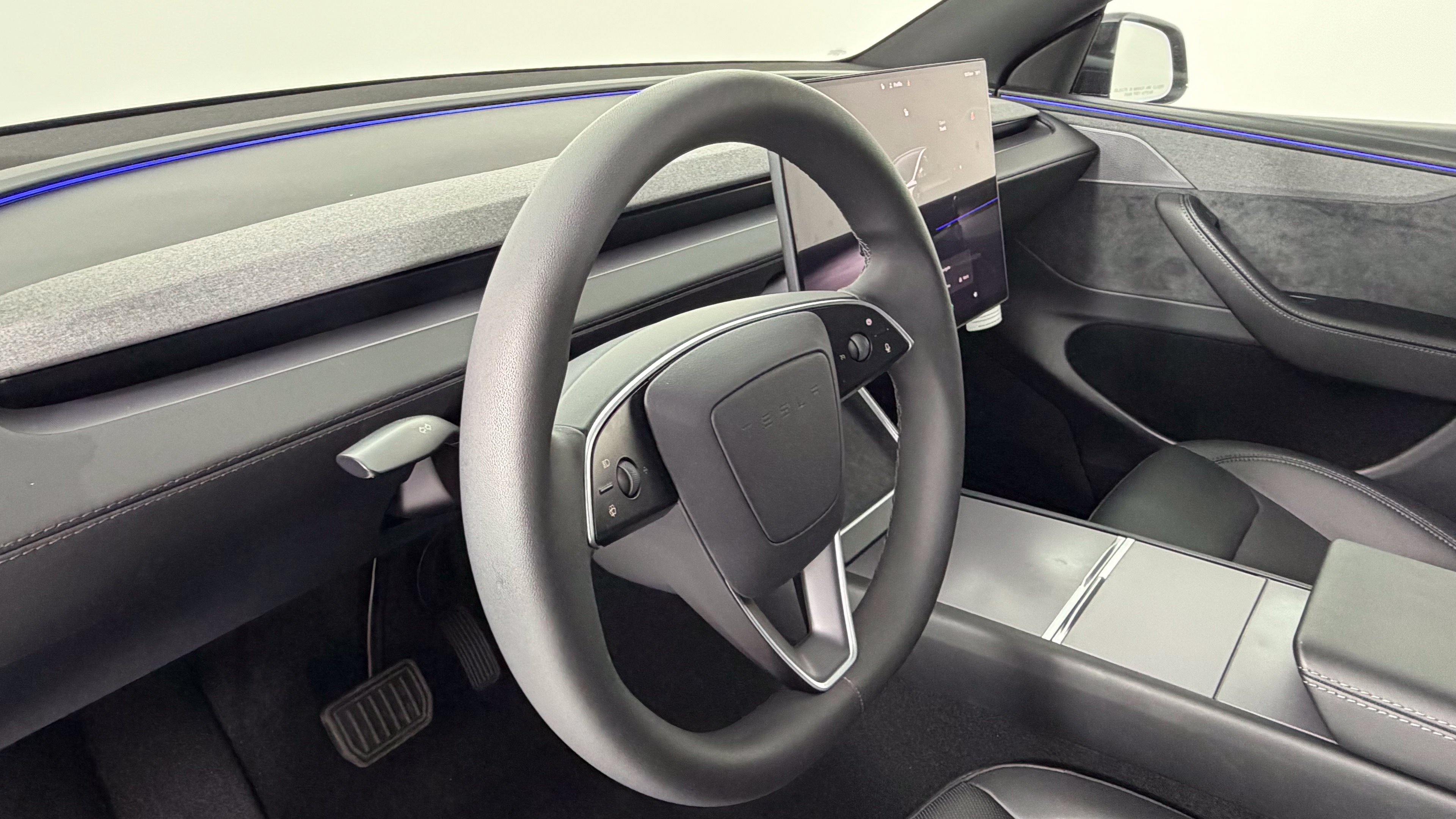 Used 2026 Tesla Model Y Long Range RWD image 21