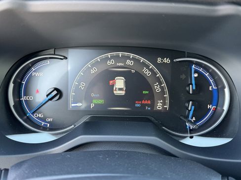 New 2025 Toyota RAV4 LE image 22