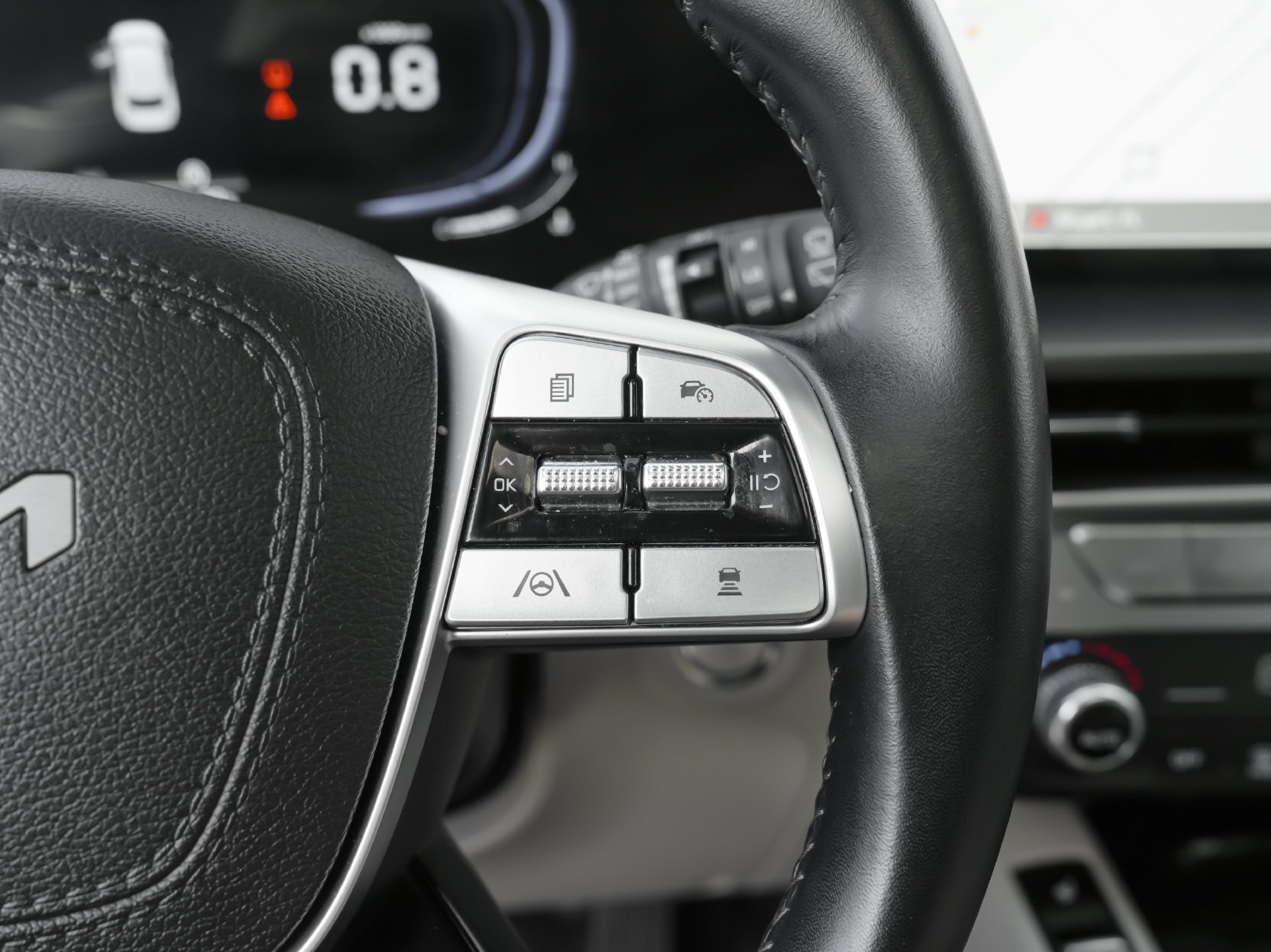 Used 2025 Kia Telluride S FWD image 23