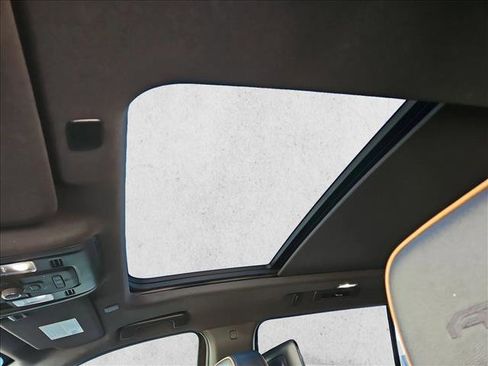 Used 2024 GMC Yukon XL AT4 w/ Technology Package image 16