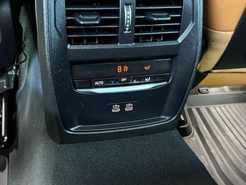 Used 2023 BMW 330i xDrive Sedan w/ Premium Package image 21