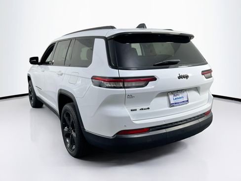 Used 2022 Jeep Grand Cherokee L Laredo image 7