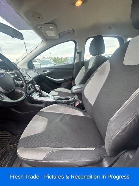 Used 2012 Ford Focus SE FWD image 10