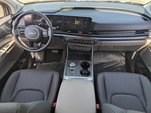 New 2026 Kia Carnival LXS image 12