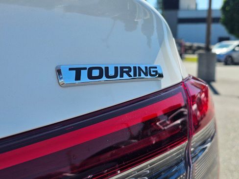 Used 2022 Honda Civic Touring image 18