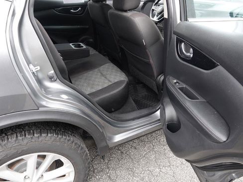 Used 2017 Nissan Rogue Sport SV w/ SV Premium Package AWD/4WD image 32