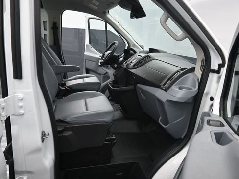 Used 2018 Ford Transit 150 130 Low Roof RWD image 27