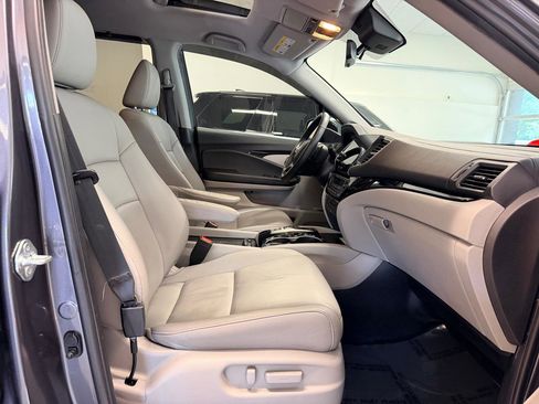 Used 2021 Honda Pilot Touring image 28