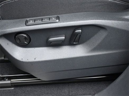 New 2025 Volkswagen Atlas SEL Premium R-Line image 18