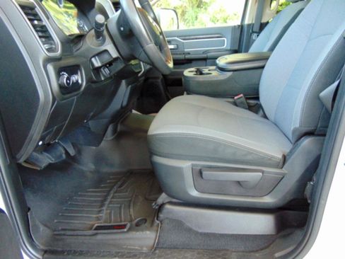 Used 2019 RAM 2500 Big Horn AWD/4WD image 5