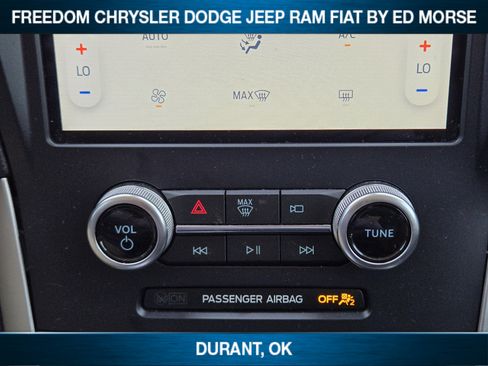 Used 2024 Ford Edge SE w/ Black Appearance Package AWD/4WD image 13
