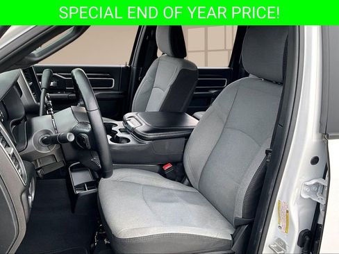 Used 2024 RAM 3500 Big Horn image 22