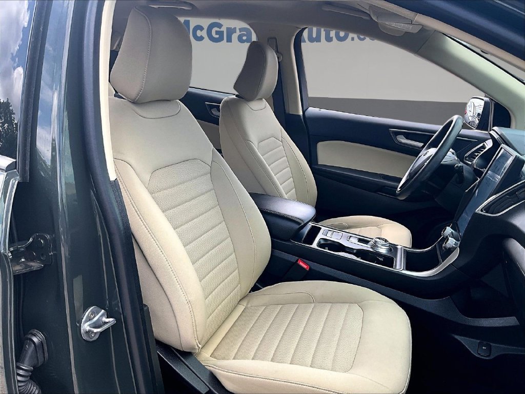 Used 2024 Ford Edge SE w/ Cargo Accessory Package AWD/4WD image 33