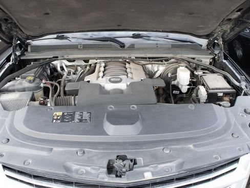 Used 2016 Cadillac Escalade Platinum image 10