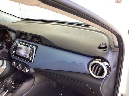 Used 2023 Nissan Versa SV FWD image 16