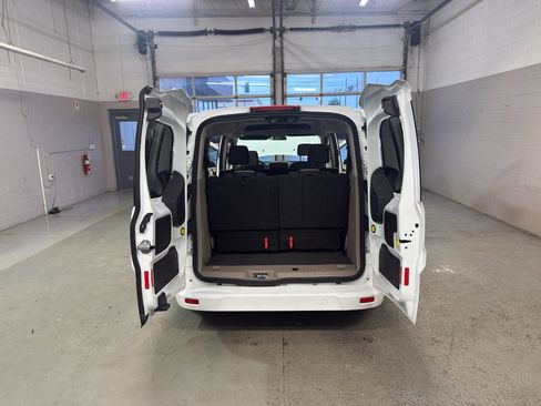 Used 2014 Ford Transit Connect XLT FWD image 11