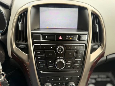 Used 2013 Buick Verano FWD image 9