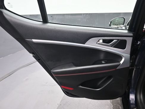 Used 2023 Genesis G70 2.0T w/ Sport Prestige Package RWD image 32