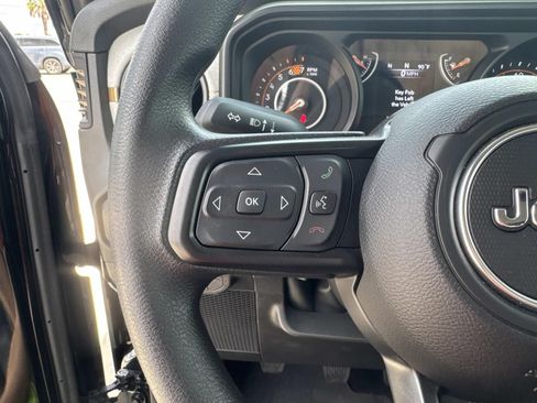Used 2026 Jeep Wrangler Sport AWD/4WD image 21