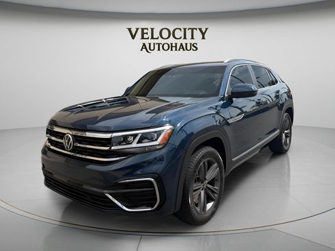 Used 2022 Volkswagen Atlas Cross Sport SEL R-Line AWD/4WD image 3