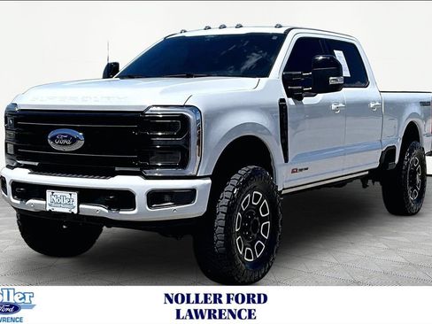 Certified 2026 Ford F250 Platinum w/ Tremor Off-Road Package AWD/4WD image 1