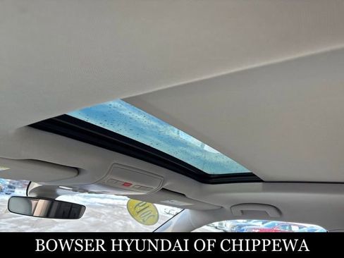 Used 2019 Volkswagen Atlas SE w/ Panoramic Sunroof Package image 12