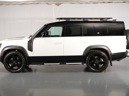 Used 2023 Land Rover Defender 130 X-Dynamic SE AWD/4WD image 2