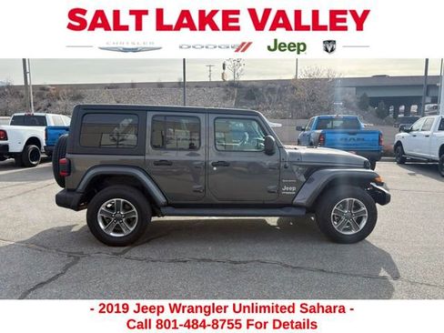 Used 2019 Jeep Wrangler Unlimited Sahara image 6