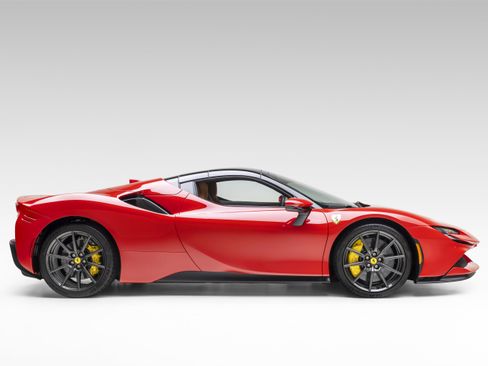 Certified 2025 Ferrari SF90 Spider AWD/4WD image 11