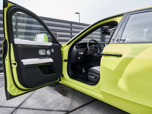 Used 2025 Rolls-Royce Ghost Black Badge image 32