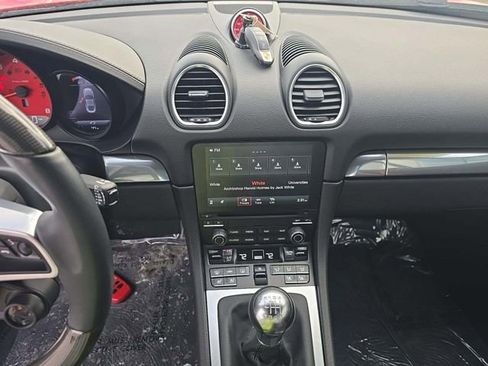 Used 2024 Porsche 718 Cayman S image 7