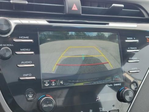 Used 2018 Toyota Camry XSE FWD image 24