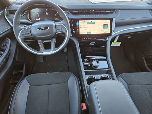 New 2026 Jeep Grand Cherokee Altitude AWD/4WD image 12