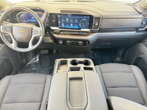 Certified 2022 Chevrolet Silverado 1500 LT image 9