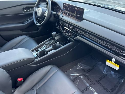 New 2026 Honda Accord EX-L image 17